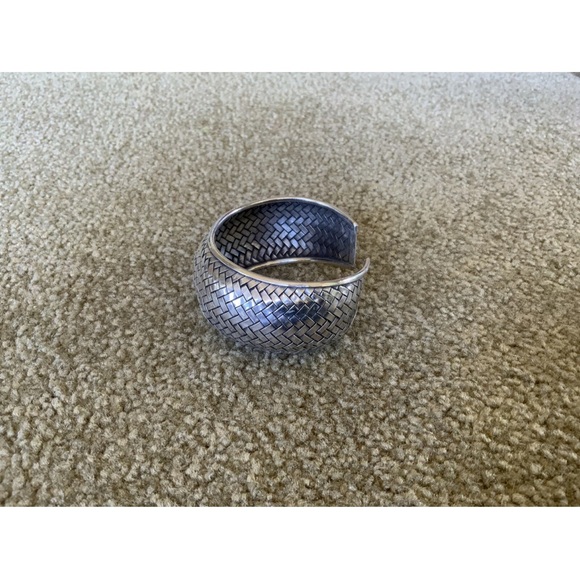 Silver Bangle (5) - Yang Lay Designer - Picture 2 of 7